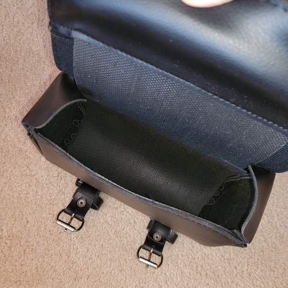 RARE Vintage Genuine Leather Silver Studded Motorcylce Quick Release Storage Bag - Picture 5 of 17